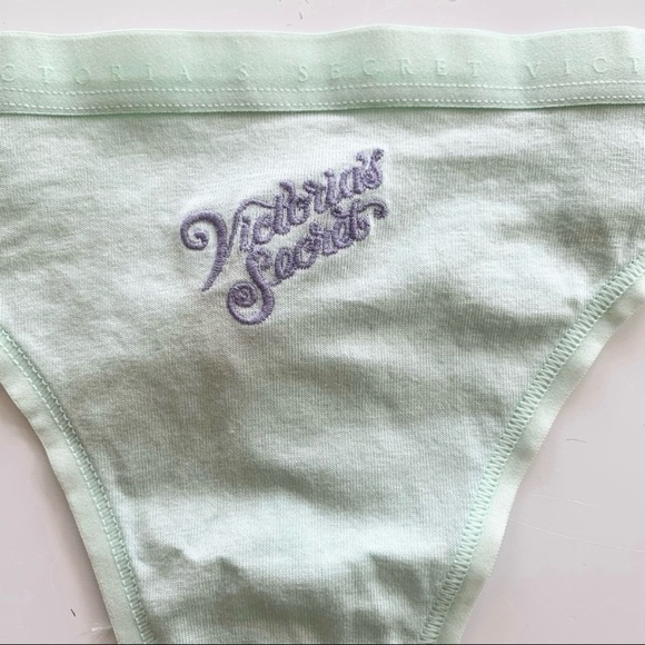 Victoria’s Secret Thong Panty Medium New - Picture 4 of 6